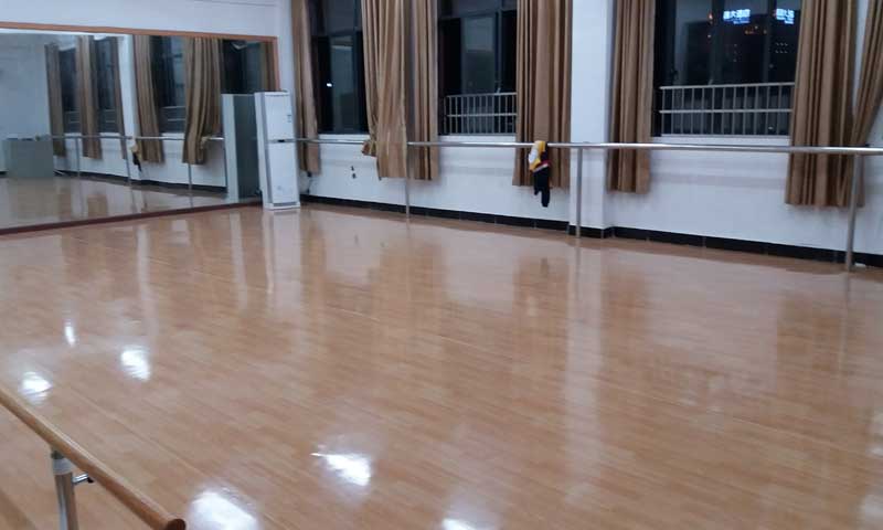 舞蹈地板購買者如何判斷其品質?