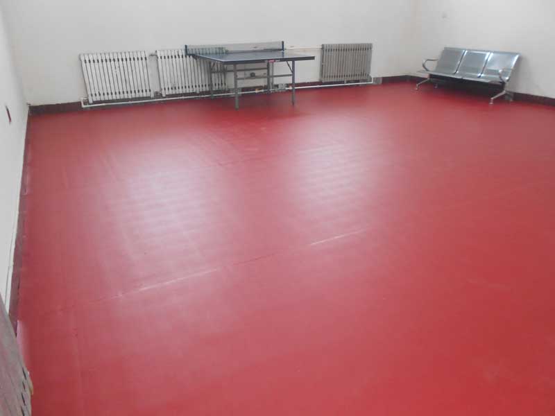 乒乓球地膠價(jià)格跟品質(zhì)和技術(shù)密切相關(guān)